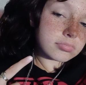 Meet your Posher, Elaina